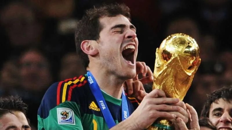 Iker Casillas – "Thánh Iker" của Real Madrid và Tây Ban Nha